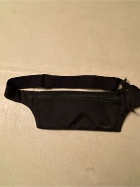 Black money belt -Slim Travel Belt Bag